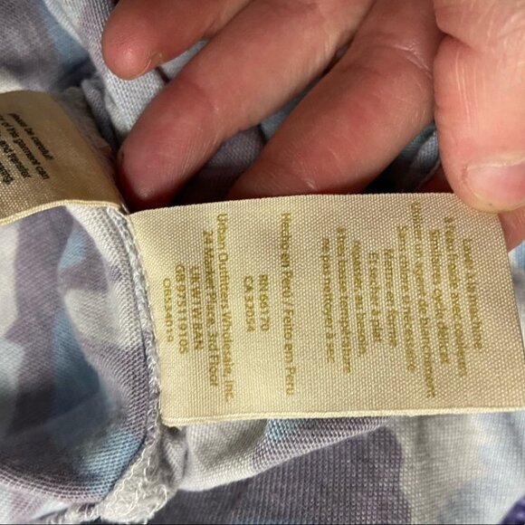 NWT Free People Army Camo Tee Sky Blue Purple T-Shirt Size XS New With Tags Top - Picture 6 of 6